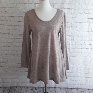 🎨primrose medium flared long sleeve taupe tunic